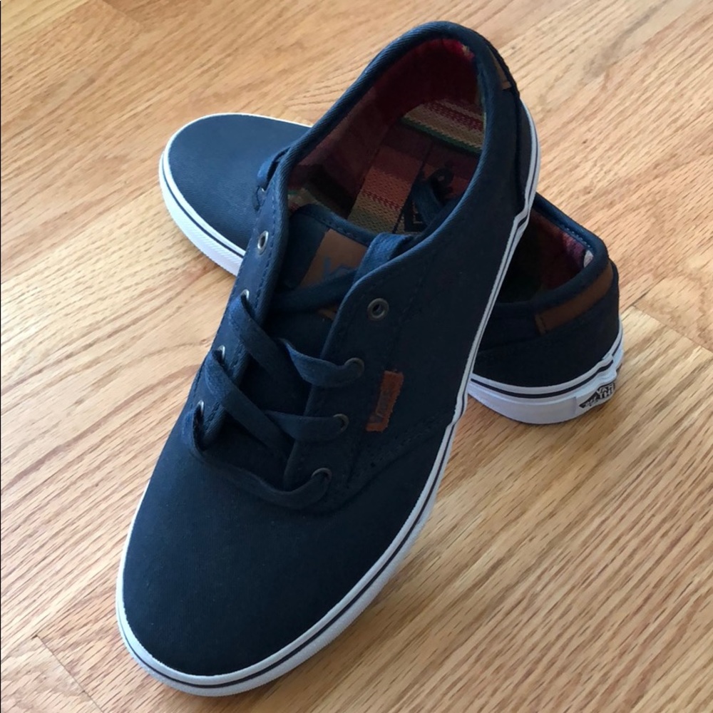 Vans Atwood laced shoes